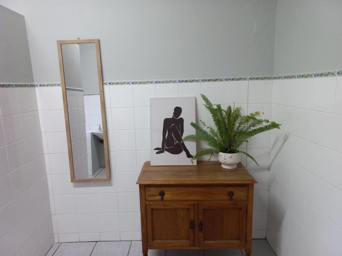 Orange Elephant Backpackers Hostel Адо Екстериор снимка